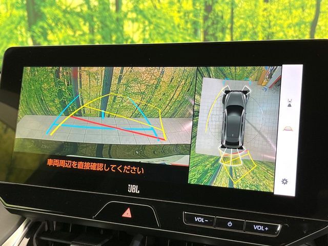 【パノラミックビューモニター】専用のカメラにより、上から見下ろしたような視点で360度クルマの周囲を確認することができます☆死角部分も確認しやすく、狭い場所での切り返しや駐車もスムーズに行えます。