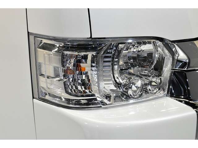 ■純正LEDヘッドランプ(オートハイビーム)★即納台数多数取り揃え！気に入っていただけるお車ご提案します☆ご来店お待ちしております。シーアールエス大阪06-6852-9000