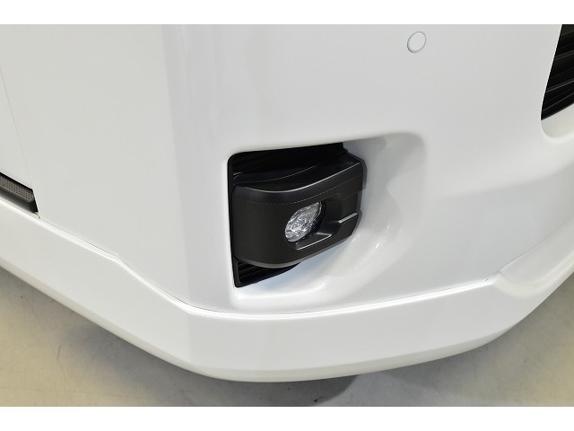 ■LEDフロントフォグランプ★即納台数多数取り揃え！気に入っていただけるお車ご提案します☆ご来店お待ちしております。シーアールエス大阪06-6852-9000