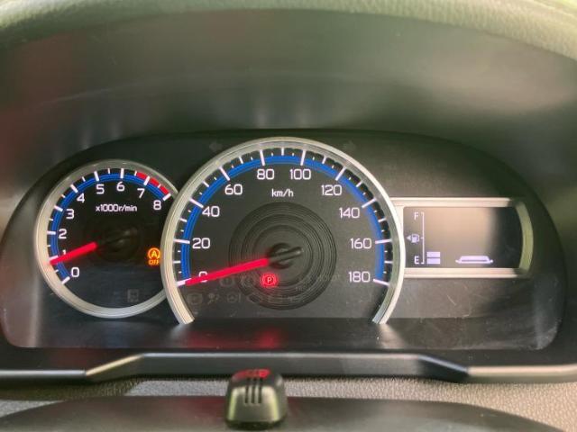 WECARSの展示場では実際に見て、触ってお車をお選びいただけます！知識の豊富な営業スタッフが様々なカーライフをご提案いたします！