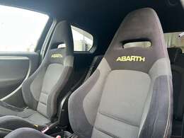 ネロスコルピオーネ　左ハンドル　KONI製ダンパー　イエローキャリパー　18インチAW　Sabelt製アルカンターラコンビシート