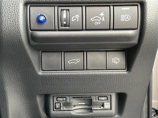 【運転席操作部】快適なドライブを楽しむための機能が装備されています！運転席から触れるので、使いやすいです！除菌プランいれていただくと、さらに清潔で安心していただけます！