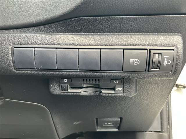 ETC車載器付きです。高速道路の料金所もスムーズに通過できます。