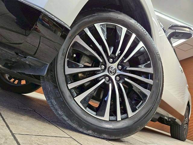 【純正19インチアルミホイール】装着です！社外AWやスタッドレス等もご相談下さい。