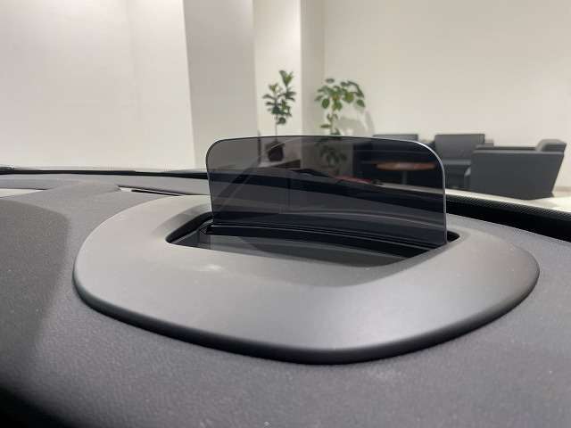 正規認定中古車 全国正規ディーラー保証付/2年・走行距離無制限 JCWトリム　禁煙車　グループ会社下取　ヘッドアップディスプレイ　1オーナー　　シートヒーター　パドルシフト　AppleCarPlay