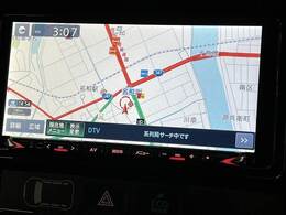 【純正ナビ】一体感のあるナビは、高級感ある車内を演出してくれます。Bluetooth再生などオーディオ機能も充実しておりますので、運転もより楽しめます♪