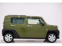 県内13店舗にて常時500台以上ダイハツ車を展示中です。見て、触って、納得のいく一台をぜひ見つけてください。