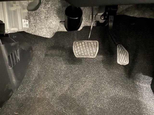 届出済未使用車とは、登録済みでなおかつ使用していない車のことを指します！ナンバー登録はしてあるものの、実際には使用されず保管しているケースが多く、必要最低限の走行しかしていないお車です♪