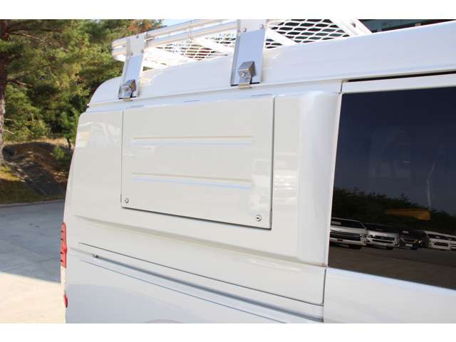 ・シューズボックス　・FFヒーター　・ウインドウエアコン