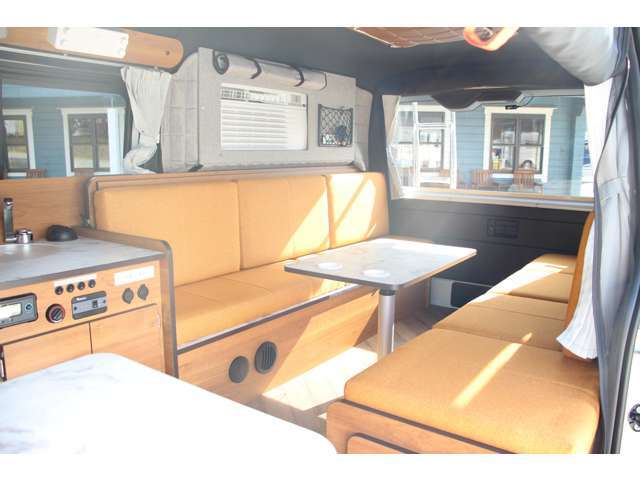 トヨタ　ハイエース　キャンピングカー長野　スペースキャンパー　6名乗車　軽油　リチウム300Ah　ソーラーパネル　2000Wインバーター　FFヒーター　ウインドウエアコン　マックスファン　冷蔵庫