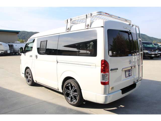 トヨタ　ハイエース　キャンピングカー長野　スペースキャンパー　6名乗車　軽油　リチウム300Ah　ソーラーパネル　2000Wインバーター　FFヒーター　ウインドウエアコン　マックスファン　冷蔵庫