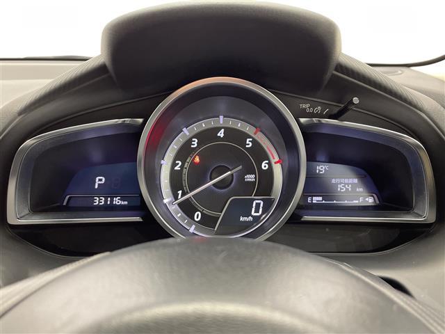 【　メーター　】メーターまわりも鮮やかに照らし出され、デザイン、安全性ともにバッチリですね♪