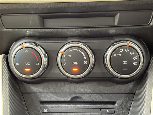 全国から厳選されたお車を展示しております。ご希望の在庫を店頭で検索することも可能ですので、お気軽にご相談ください！