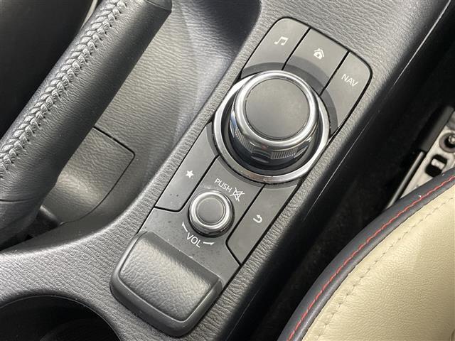 【運転席・助手席】座り心地が良いシートなので長時間の運転でも快適にお過ごしいただけます。新品のフロアマットのご注文も可能です。掲載箇所以外にご希望の写真がございましたらお気軽にお問い合わせ下さい。