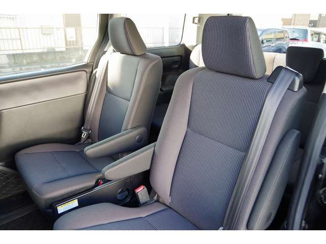 【自社ローン埼玉】自社ローン専門中古車販売★オトロン春日部店★皆様にご満足いただけるよう、お車の品質から、アフターフォローまで全力で取り組んでおります！