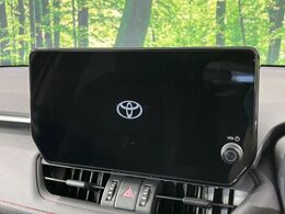 【10.5インチ　ディスプレイオーディオ】大画面のディスプレイはAppleCarPlayやAndroidAutoが利用可能。大きな画面でスマホナビアプリ等が利用いただけます♪