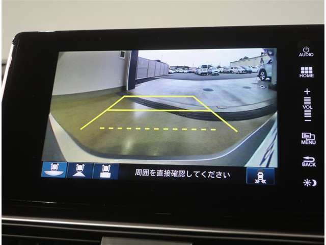 バックモニター付きです。