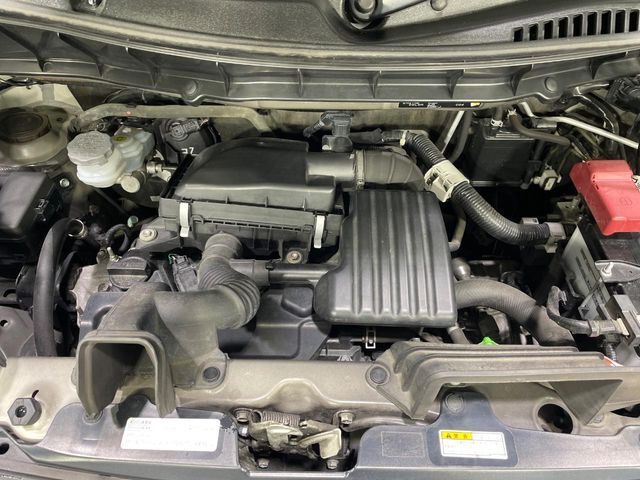 親切・丁寧な専門メカニックスタッフが応対！・車検・点検整備・事故等の修理などアフターサービスも安心。お車のカスタマイズもネクステージのサービススタッフまでご相談ください！