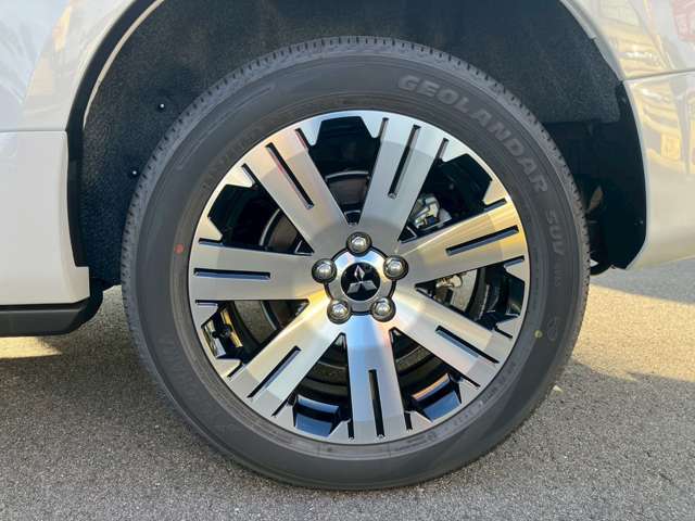 タイヤとホイールです！