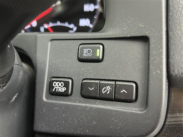 【運転席操作部】快適なドライブを楽しむための機能が装備されています！運転席から触れるので、使いやすいです！除菌プランいれていただくと、さらに清潔で安心していただけます！