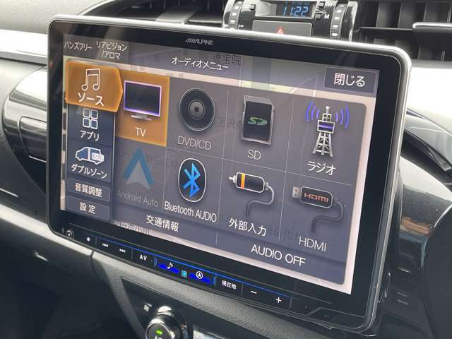 【Bluetooth】ナビゲーションと携帯電話/スマートフォンをBluetooth接続することができます。接続するとハンズフリーで使用することができるので、とても便利です！