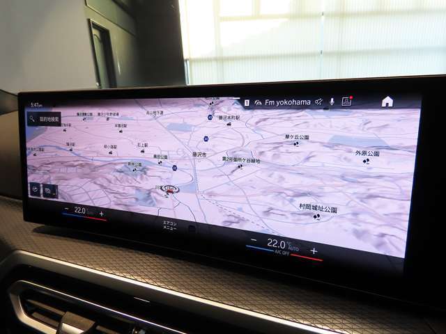 BMW iDriveナビゲーションシステム。ワイドで視認性に優れたスクリーン。