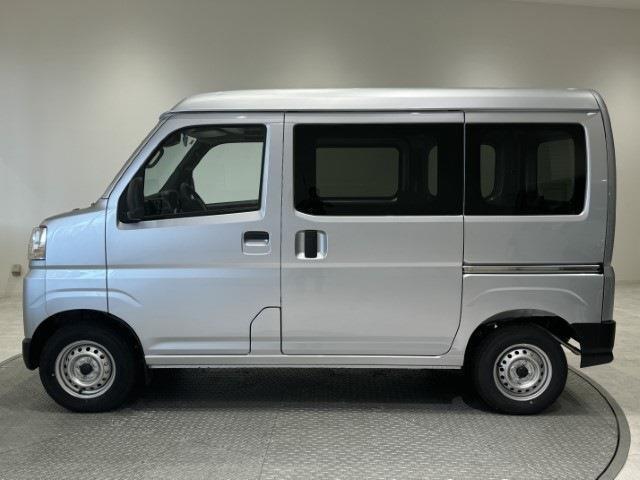 ご来店可能な方はぜひ実際に見てみることをオススメいたします！！他の車種との比較が簡単♪ご来店のご予約も大歓迎！！ぜひお問い合わせください！！