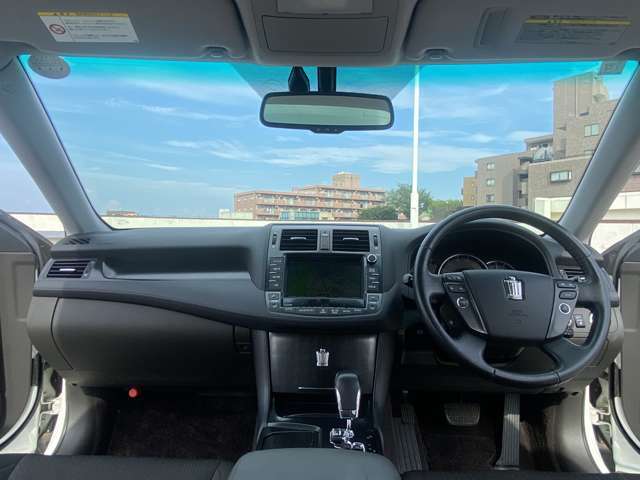 お客様が安心してお車に乗れるカーライフを実現できるよう、日々努めてまいります。