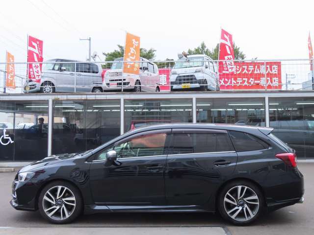 当店は札幌市東区にて、昭和51年より新車中古車の総合ディーラーを営んでおります。展示台数は約200台、様々な車種を取り揃えておりますので、お車をお探しの方はお気軽に足をお運びくださいませ。