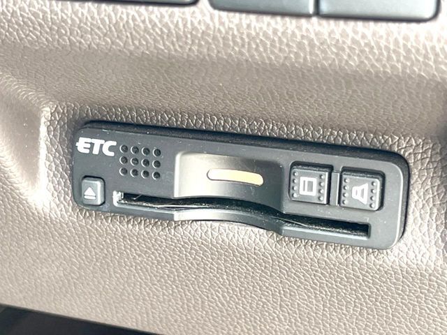 【ETC】高速道路の料金所をストレスなく通過！話題のスポットやサービスエリアに多い「スマートIC」利用時は必須のアイテムです。当店でセットアップを実施、ご納車当日からすぐにご利用いただけます！