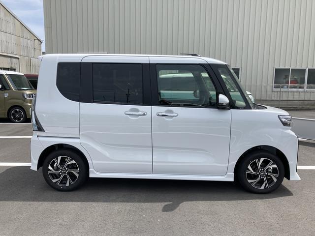 静岡ダイハツの中古車は、展示前に徹底した洗車や室内清掃を実施しております。