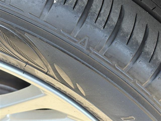 弊社の「東村山店」には鈑金担当がおり、お車をぶつけてしまった際や事故に遭われた際も自社でご対応致します。お車の事はトータルでサポートさせていただきます！