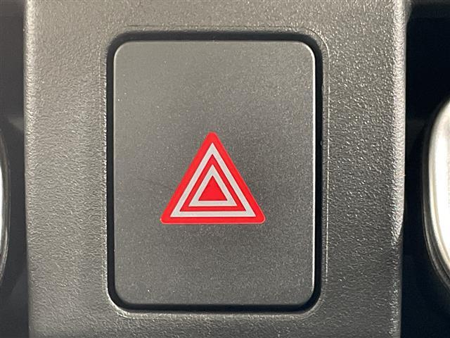 【運転席操作部】快適なドライブを楽しむための機能が装備されています！運転席から触れるので、使いやすいです！除菌プランいれていただくと、さらに清潔で安心していただけます！