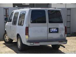V型6気筒OHV　4295cc　190ps（140kW）/4400rpm　34.6kg・m（339.3N・m）/2800rpm