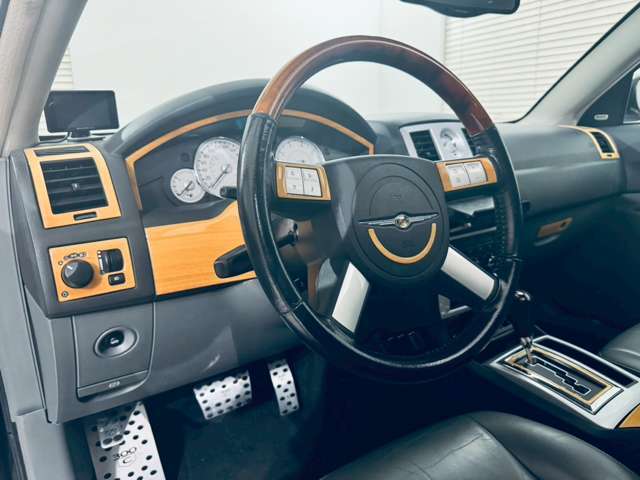 【納車後】弊社では納車後のアフターサービスに力を入れております。中古車は、買った後の心配がつきものだと思います。遠方の方でも安心していただけるよう、お近くの整備工場をご紹介させていただきます【整備】