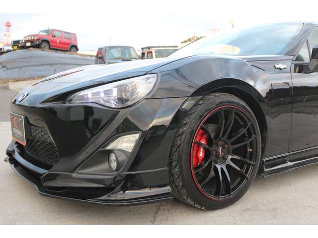 事前にご連絡いただければ最寄駅まで送迎いたします。お気軽にお越しください。皆様のご来店をお待ちしています。