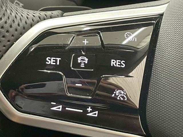 【レーダークルーズコントロール】装備で高速道路の運転も楽々です！