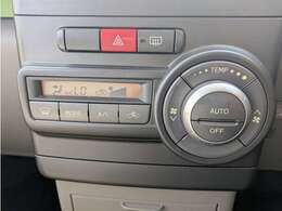 エアコン冷風出ております。