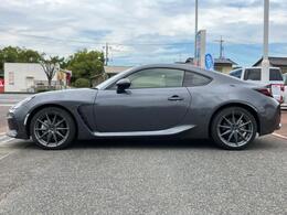 WECARSの在庫ページをご覧いただき誠にありがとうございます！WECARSは「お客様第一」をモットーにお客様のカーライフを全力でサポートいたします！