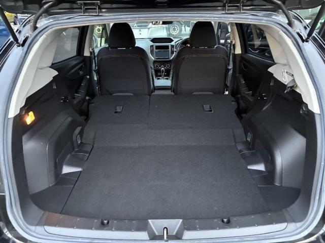 ☆カーサービス山形のにこっと車検は国家資格を持つ整備士が、56項目を法定チェックするので安心です。また、3人がチームとなってお客様の車を検査。効率よく点検・整備を行うので、最短45分で完了します☆