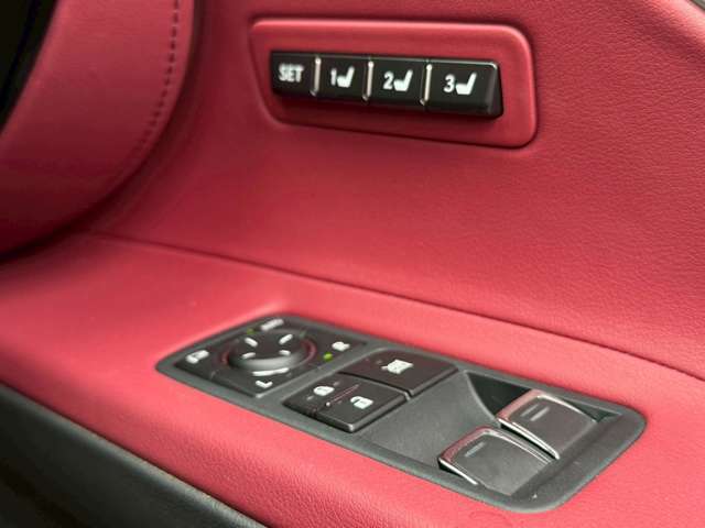 パワーウィンドウも問題なく作動いたします！お電話は072-284-8233まで！