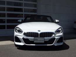 在庫車両はすべて、入庫段階での厳正な車両チェック（第3者機関日本査定協会による査定）を実施しております。メーター改ざん車、修復歴車などは一切ございませんので、どうぞご安心くださいませ。