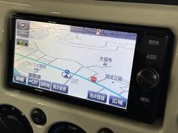【純正ナビ】一体感のあるナビは、高級感ある車内を演出してくれます。Bluetooth再生などオーディオ機能も充実しておりますので、運転もより楽しめます♪