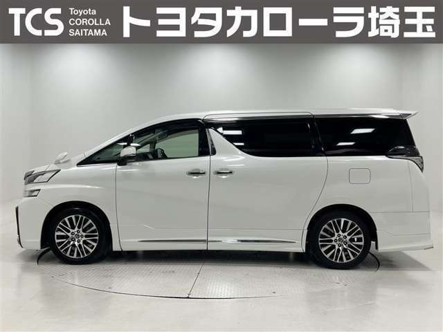 LEDヘッドライト装着車！夜間走行時の危険を早期発見できるなどの安心感につながる装備です！