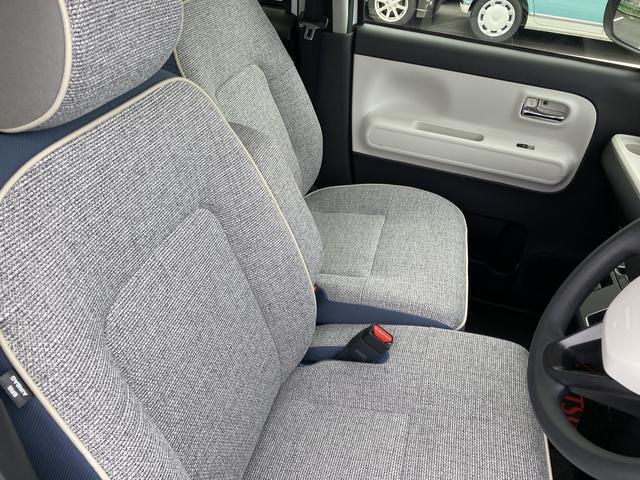 静岡ダイハツでは、約300台の豊富な在庫から、お客様にピッタリの中古車をお選びいただけます。