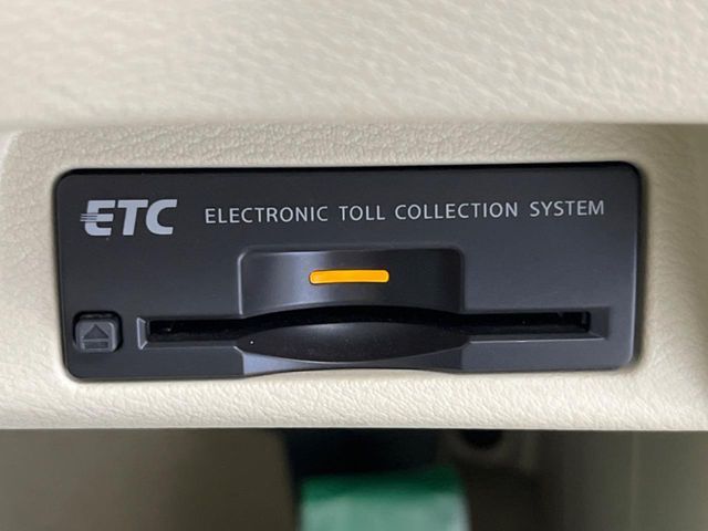 【ETC】高速道路の料金所をストレスなく通過！話題のスポットやサービスエリアに多い「スマートIC」利用時は必須のアイテムです。当店でセットアップを実施、ご納車当日からすぐにご利用いただけます！