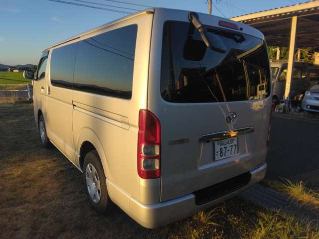 ロング！最大積載量1250kg！3000c軽油ディーゼル！ターボ！純正ナビ！テレビ！バックモニター！ETC！車内外装きれい！