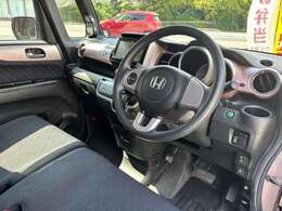 ★選べる在庫50台以上★比較的安価な軽・コンパクトカーを中心に取り揃えております！ちょっと気になる車も当店の在庫で比較できるかもしれません！一度お声掛けいただけましたら、ご案内もさせていただきます♪