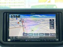 【社外ナビ】各種オーディオメディアをお楽しみいただけます。自分の現在地を確認できる事と目的地までのルート案内できます！ドライバーはモニター上に映し出された地図で確認することができます！