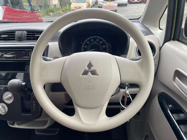 お客様の愛車の下取り、買取りもお任せください！お車の価値をしっかり反映させていただきます。もちろん愛車の査定だけでもオッケーです。査定そのものにはお金はかかりません。お気軽にご来店ください。